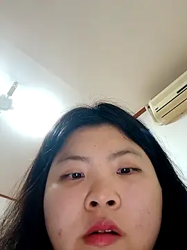 hello098712 online show from January 24, 2025, 11:59 am