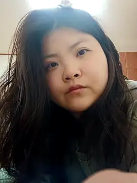 hello098712 online show from March 15, 2025, 8:58 am