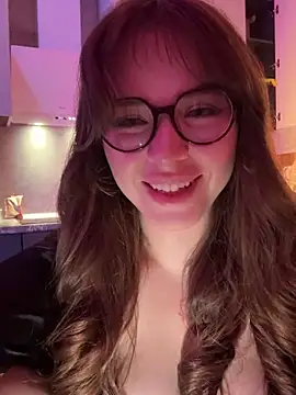 CutiePie3 online show from December 17, 2025, 7:53 pm