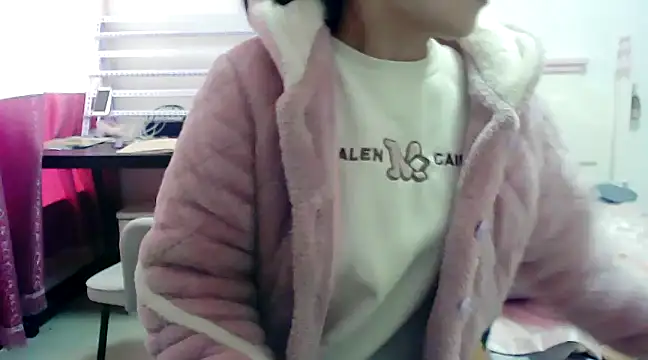 CN-Xiaoxi online show from December 17, 2024, 12:12 am