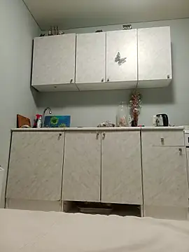 Milen Milf online show from March 4, 2025, 5:56 pm