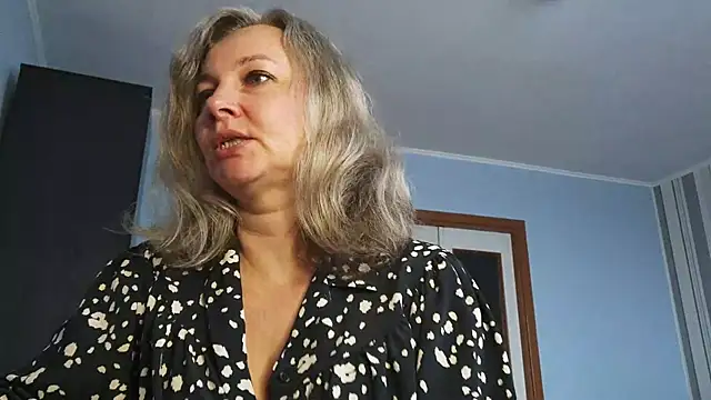 EdithManning online show from February 24, 2026, 6:33 am