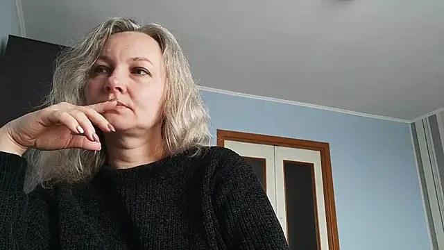 Snapshot of EdithManning chatting on April 30, 2026, 5:14 am EdithManning online show from April 30, 2026, 5:14 am