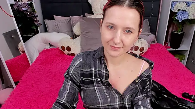 Snapshot of MiaKarlos chatting on February 16, 2026, 1:57 am MiaKarlos online show from February 16, 2026, 1:57 am