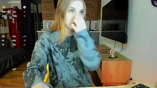 princessaalicc online show from February 6, 2025, 12:22 am