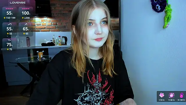 princessaalicc online show from February 27, 2025, 1:49 pm