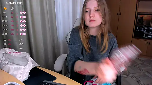 princessaalicc online show from October 11, 2025, 7:40 am