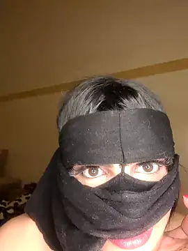 Snapshot of lolimirass24 chatting on December 4, 2024, 10:51 pm lolimirass24 online show from December 4, 2024, 10:51 pm