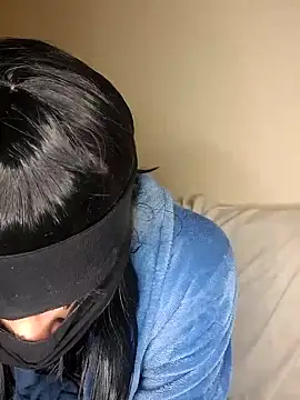 Snapshot of lolimirass24 chatting on December 19, 2024, 3:51 am lolimirass24 online show from December 19, 2024, 3:51 am