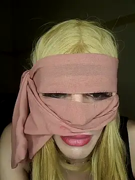 Snapshot of lolimirass24 chatting on December 27, 2024, 6:24 am lolimirass24 online show from December 27, 2024, 6:24 am