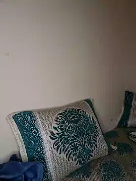 Snapshot of lolimirass24 chatting on January 14, 2025, 4:25 am lolimirass24 online show from January 14, 2025, 4:25 am