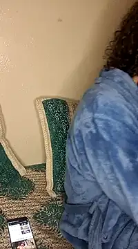 Snapshot of lolimirass24 chatting on January 14, 2025, 7:27 am lolimirass24 online show from January 14, 2025, 7:27 am