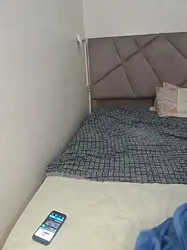 Snapshot of lolimirass24 chatting on January 19, 2025, 1:53 am lolimirass24 online show from January 19, 2025, 1:53 am