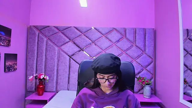 Snapshot of Miaa_Thopmson chatting on November 29, 2025, 12:13 am Miaa Thopmson online show from November 29, 2025, 12:13 am