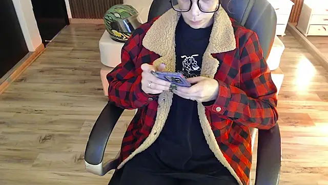 Snapshot of Sam_mansson66 chatting on February 3, 2026, 12:10 pm Sam mansson66 online show from February 3, 2026, 12:10 pm