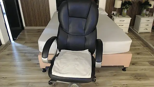 Snapshot of Sam_mansson66 chatting on February 23, 2026, 12:13 pm Sam mansson66 online show from February 23, 2026, 12:13 pm