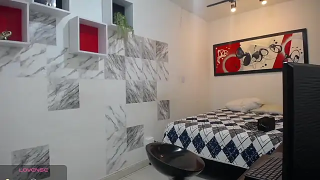 Zaya Smith online show from January 6, 2025, 3:53 am