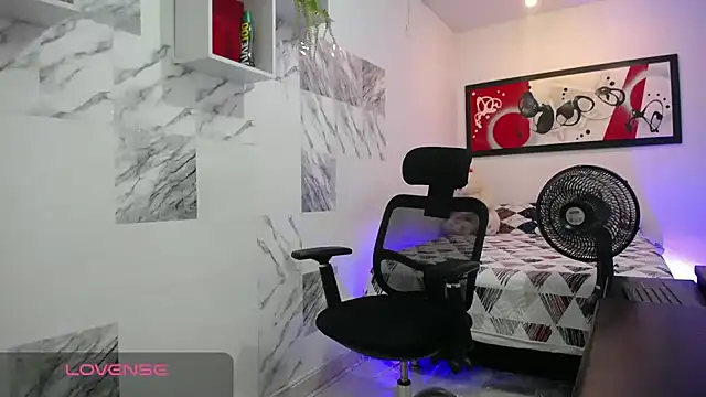 Zaya Smith online show from February 9, 2025, 1:22 am