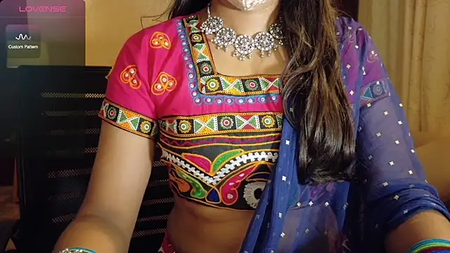 Only hunny online show from September 28, 2025, 4:01 pm