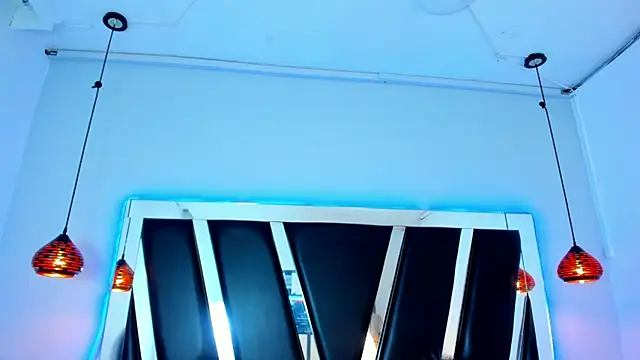 antonelllepiercee online show from February 22, 2025, 11:35 am