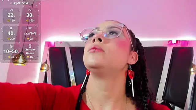 antonelllepiercee online show from September 30, 2025, 11:37 am