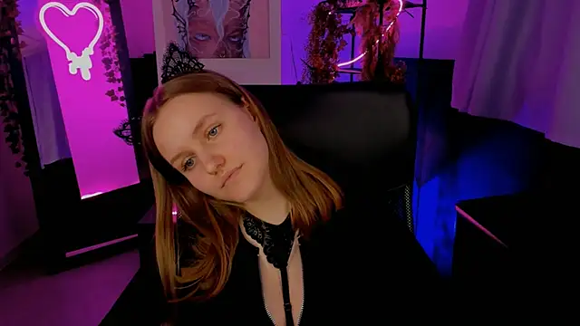 KellyPoter online show from December 12, 2024, 4:43 pm