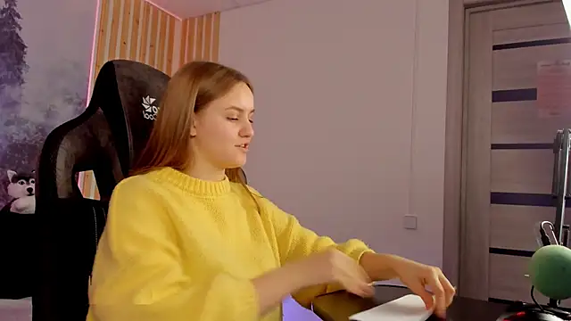 KellyPoter online show from December 17, 2024, 3:06 pm