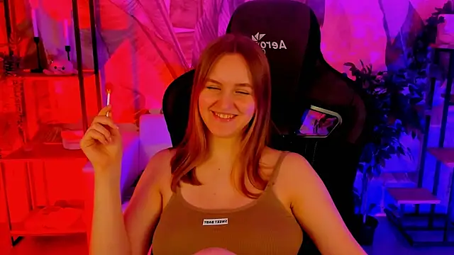 KellyPoter online show from December 19, 2024, 9:28 pm