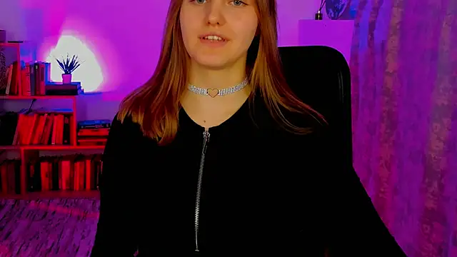 KellyPoter online show from December 21, 2024, 6:23 pm