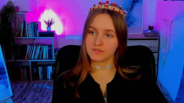 KellyPoter online show from December 21, 2024, 9:25 pm