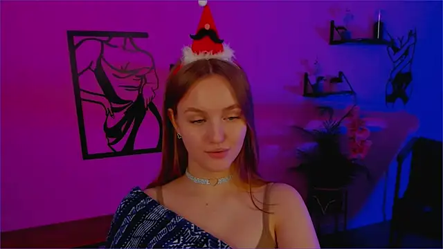 KellyPoter online show from December 24, 2024, 2:54 pm