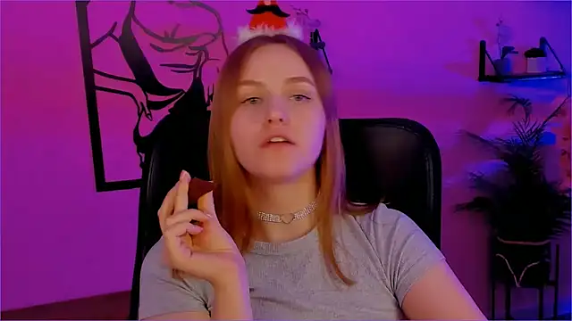 KellyPoter online show from December 24, 2024, 6:17 pm