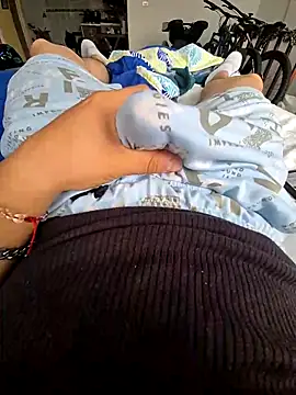 dragon1006 online show from December 21, 2025, 12:56 pm