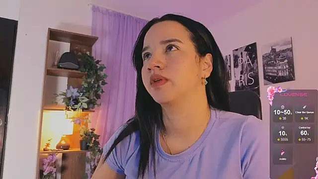 emilyrouxe online show from October 7, 2025, 2:47 pm