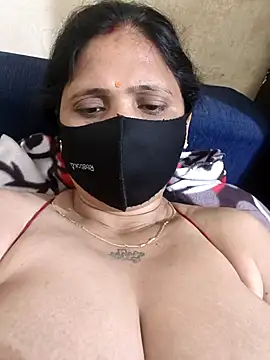 Neha8923 online show from October 31, 2025, 10:22 pm