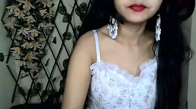 SUZY FROMUS online show from February 13, 2025, 1:29 am