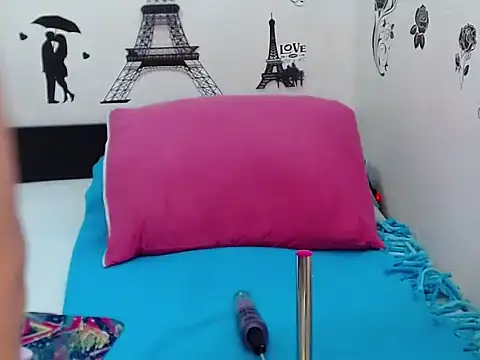 Lunaxx21 online show from December 5, 2025, 3:15 am