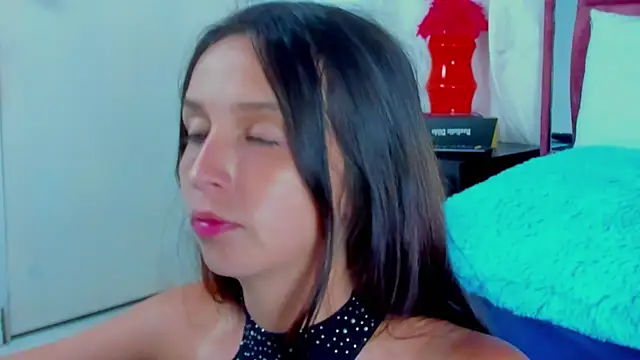 lucy cooper01 online show from December 14, 2024, 2:12 am