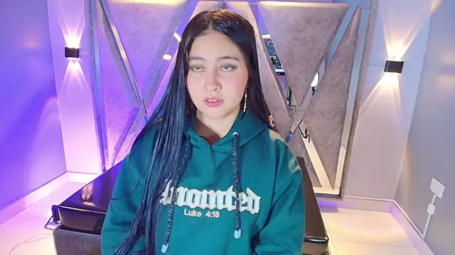 Annie9  online show from December 19, 2025, 3:57 am