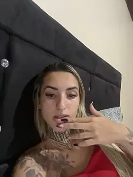 hotskinny1 online show from March 9, 2025, 6:00 pm