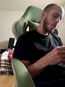 tryinitoutagain online show from January 28, 2025, 7:00 pm