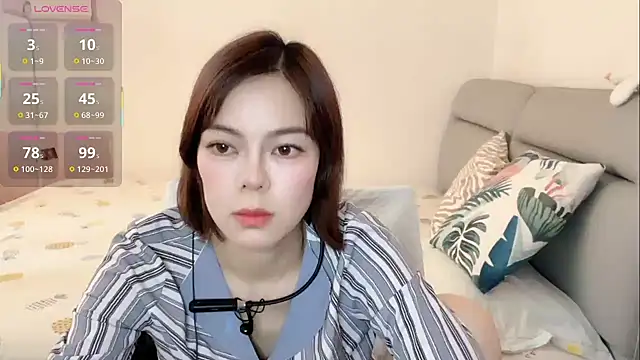 Linda-LL online show from September 22, 2025, 5:53 am