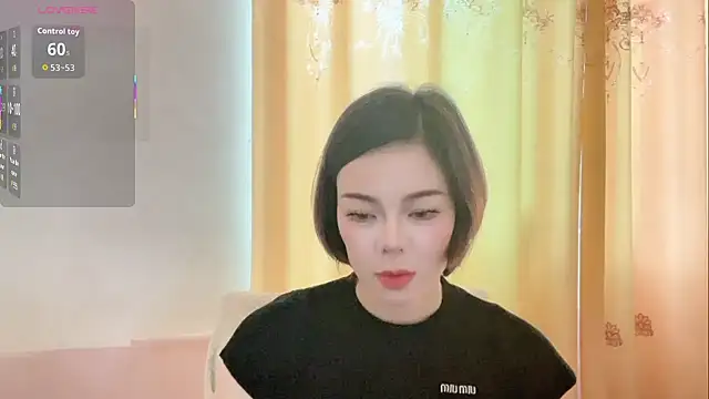 Snapshot of Linda-LL chatting on May 26, 2026, 1:23 am Linda-LL online show from May 26, 2026, 1:23 am