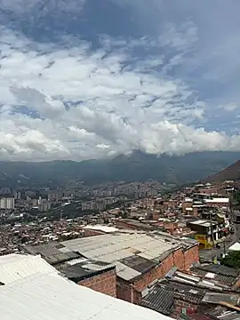 paisitahot1975 online show from January 3, 2025, 3:44 pm