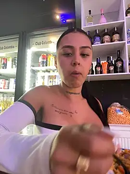 paisitahot1975 online show from February 12, 2025, 8:29 pm