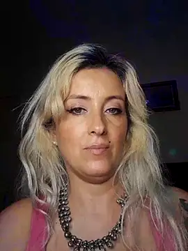 Snapshot of DesireSatler chatting on February 28, 2025, 4:54 am DesireSatler online show from February 28, 2025, 4:54 am