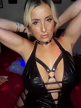 Snapshot of DesireSatler chatting on March 2, 2025, 11:09 pm DesireSatler online show from March 2, 2025, 11:09 pm