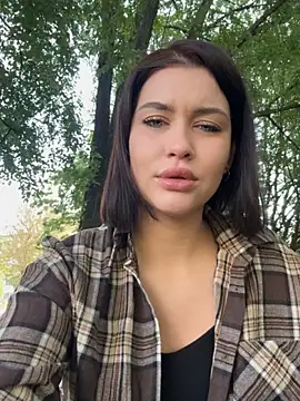 KikiWatson online show from September 25, 2025, 6:06 am