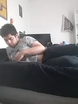 joystick2006 online show from December 3, 2024, 2:27 pm