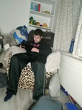 joystick2006 online show from January 4, 2025, 10:24 pm